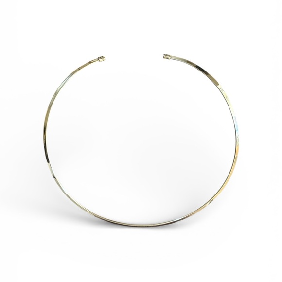 ✨ 3/$15 ✨ Silver Cuff Necklace - Picture 2 of 2